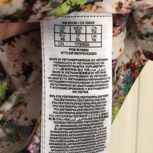 GUESS Canyon Marylin Floral Halter Top - Picture 4 of 7